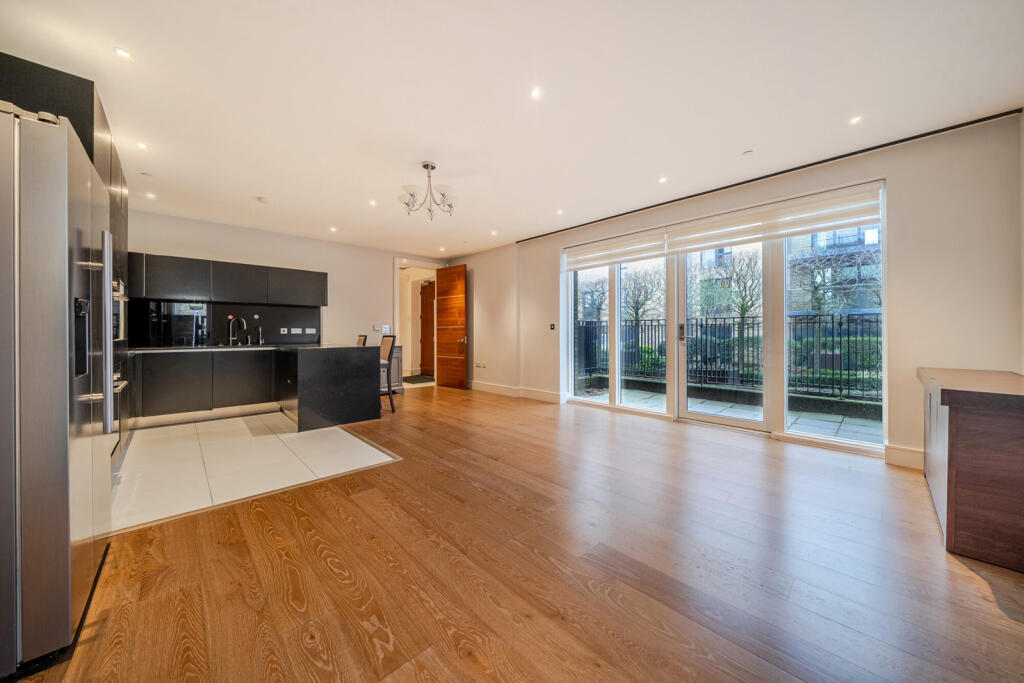 Handley Drive, London photo 2