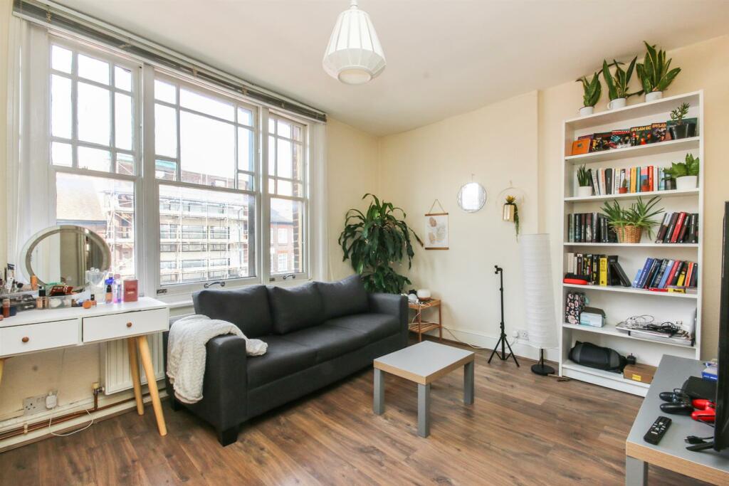 Main image of property: High Road, N22 6EB