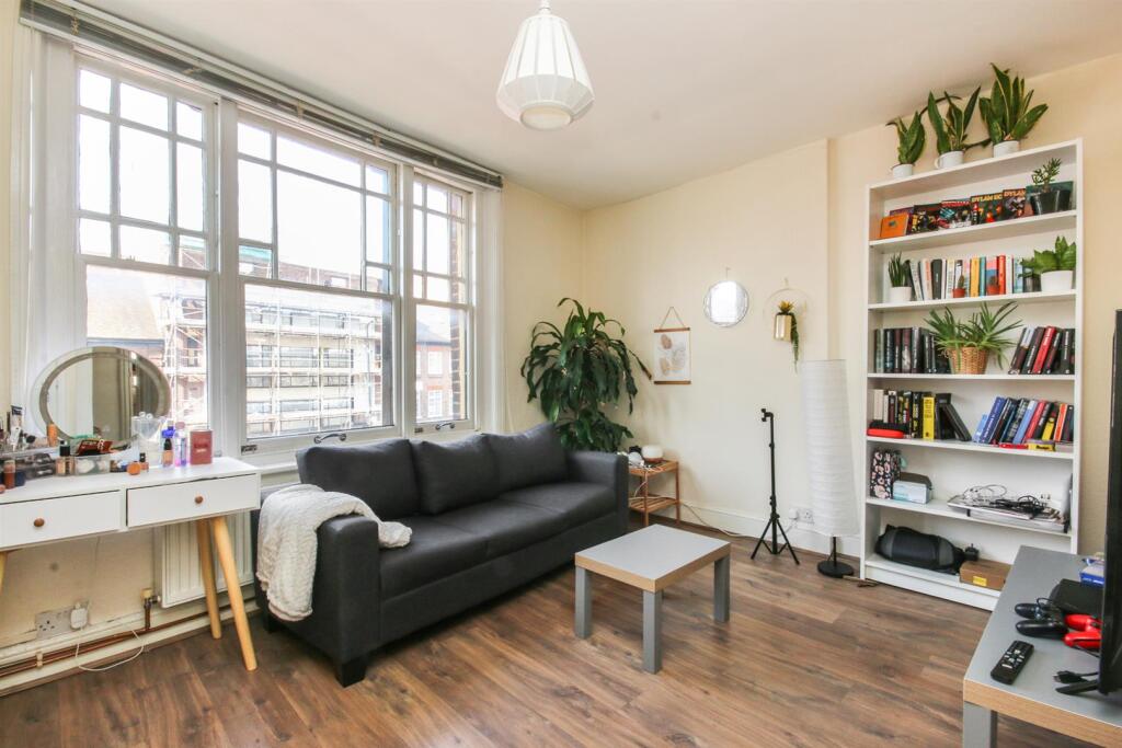 Main image of property: High Road, N22 6EB