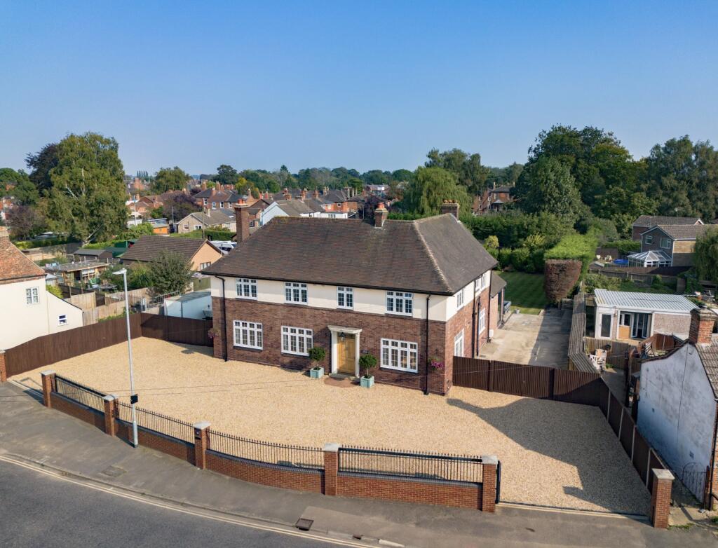 Main image of property: Church Street, Holbeach, Spalding, Lincolnshire, PE12