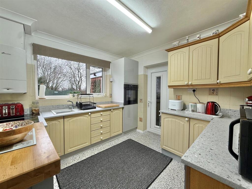 Additional image 2 of Apsley Close, Oldbury