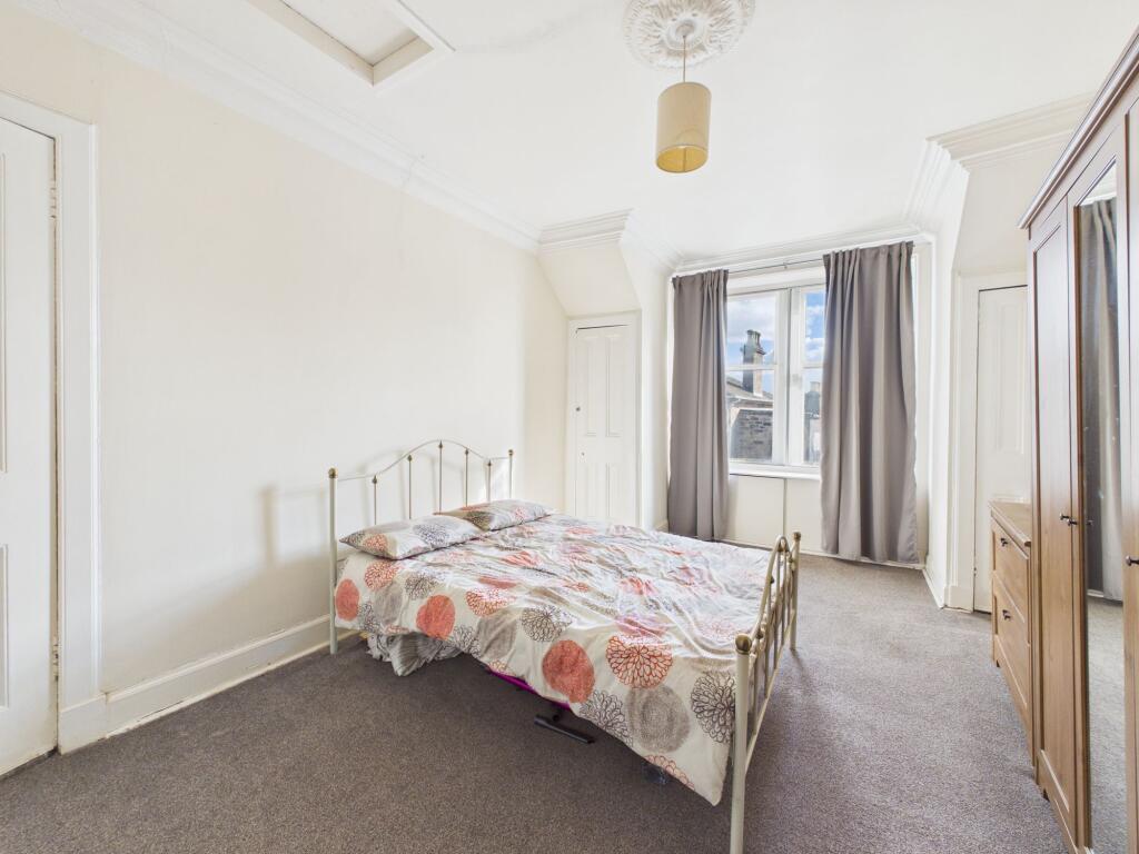Apartment in Motherwell - More