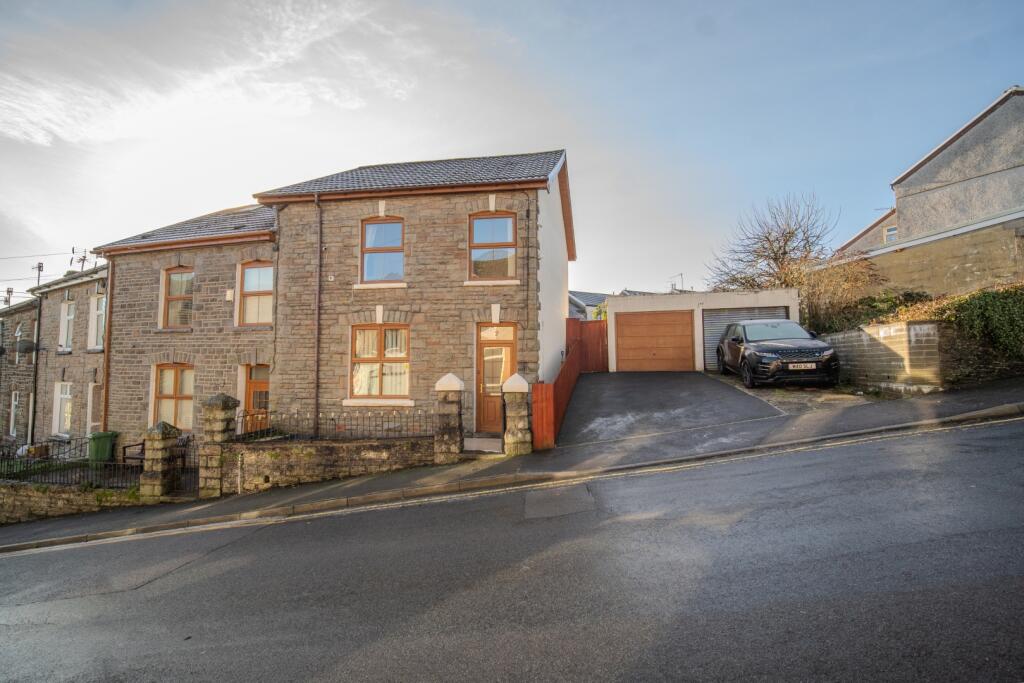 Main image of property: Pen-y-graig Terrace, Ynys-y-bwl, Pontypridd, Rhondda Cynon Taff