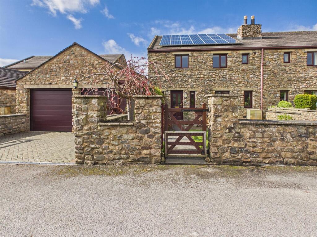 Main image of property: Slyne Hall Heights, Slyne, Lancaster