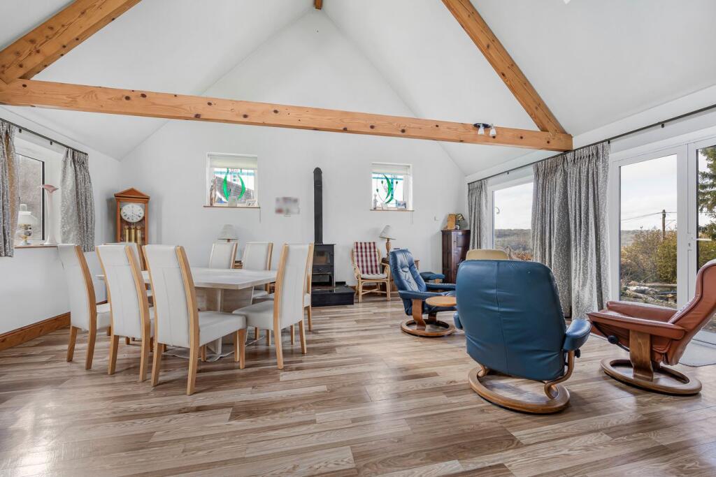 Chapel Lane, Minchinhampton, GL6 photo 4