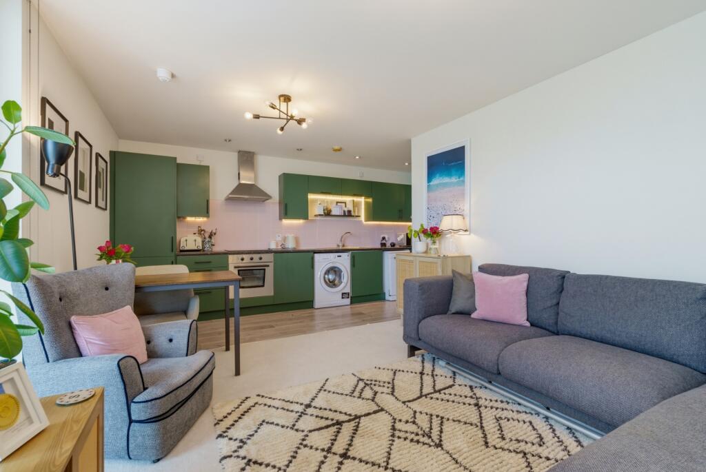 Apartment in London - View 2