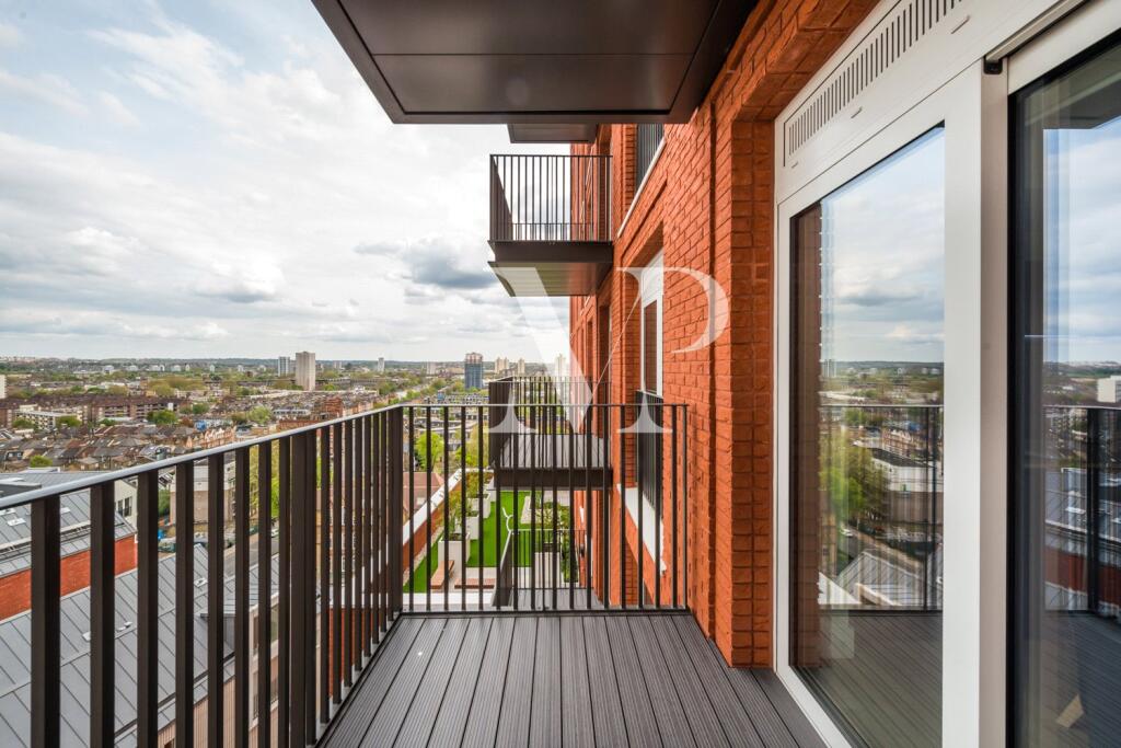 Main image of property: 7a Exchange Gardens, London, SW8