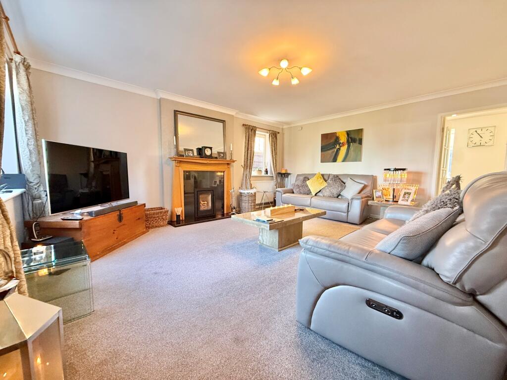 , Sandringham Avenue Audenshaw, Manchester photo 2