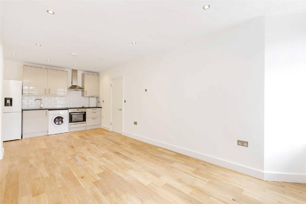 Apartment in London - View 3
