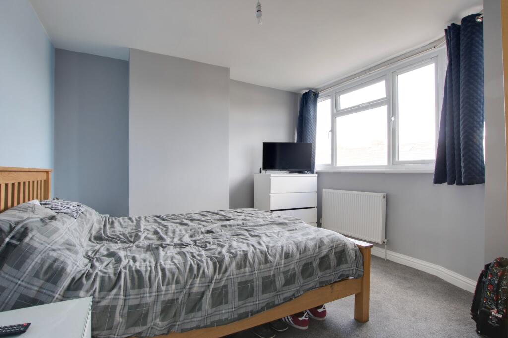 House in Fareham, Hampshire - View 5