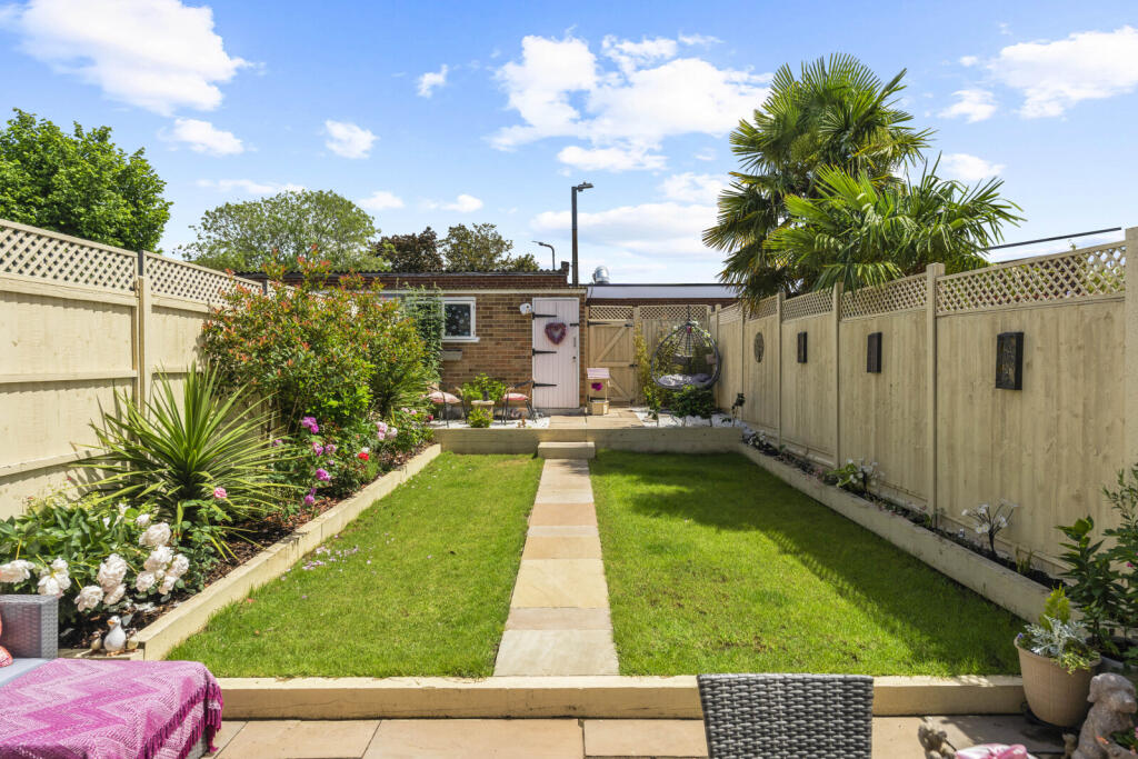 Ryecroft, Harlow, Essex, CM19 photo 3
