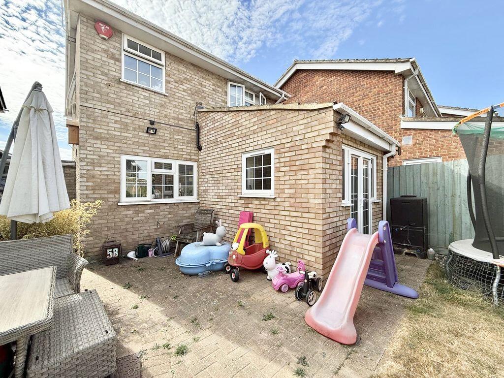House in Luton - More