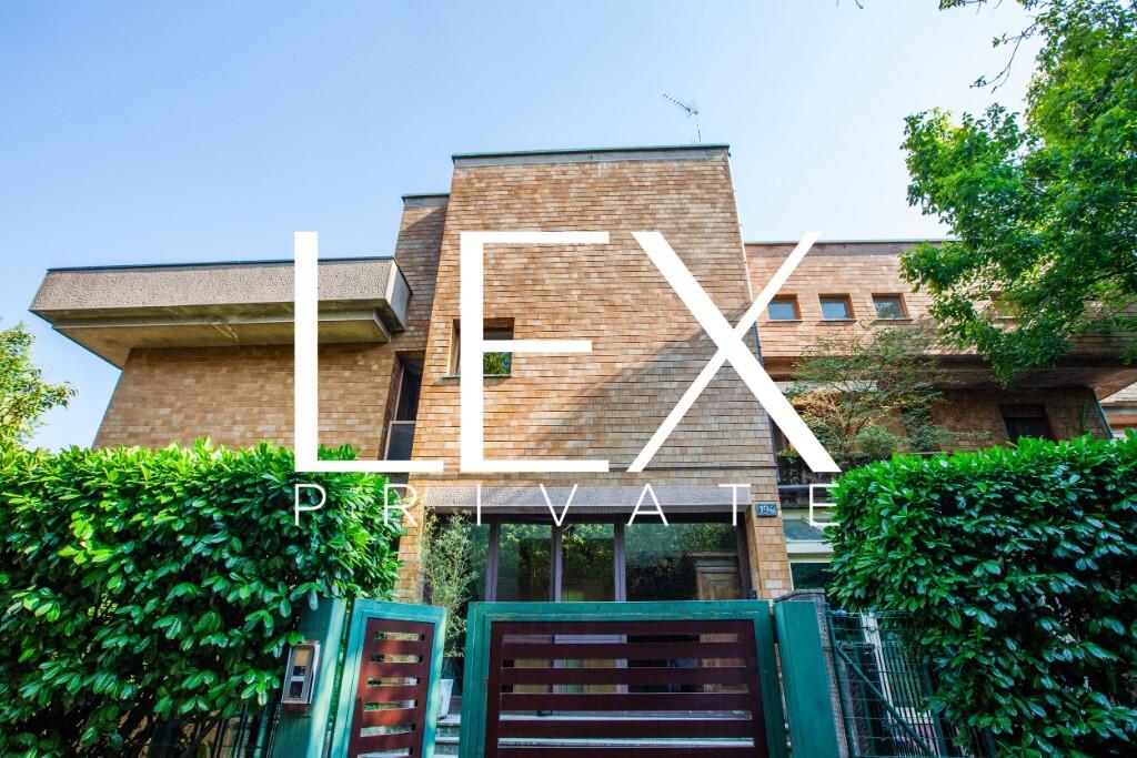 Main image of property: Milano, Milan, Lombardy
