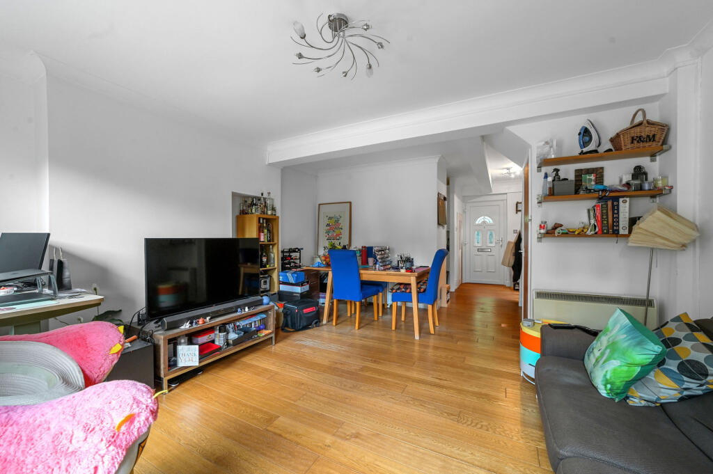 Apartment in London - View 5