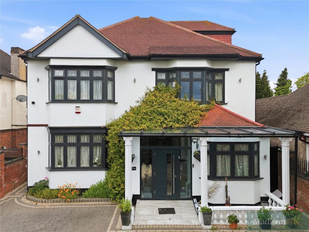 Manor Road, Chigwell, IG7 – pohled 2