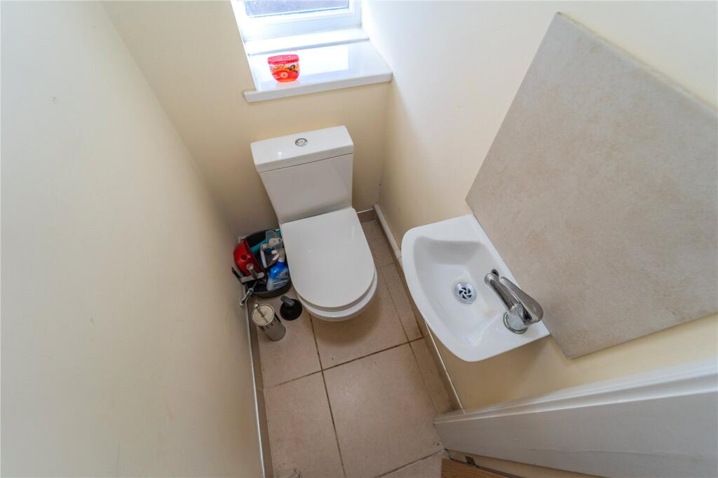 6 bedroom house for rent