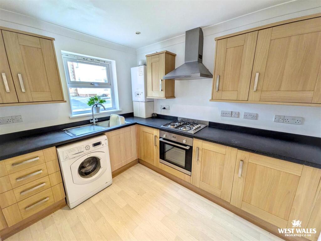 House in Whitland, Trevaughan - View 5