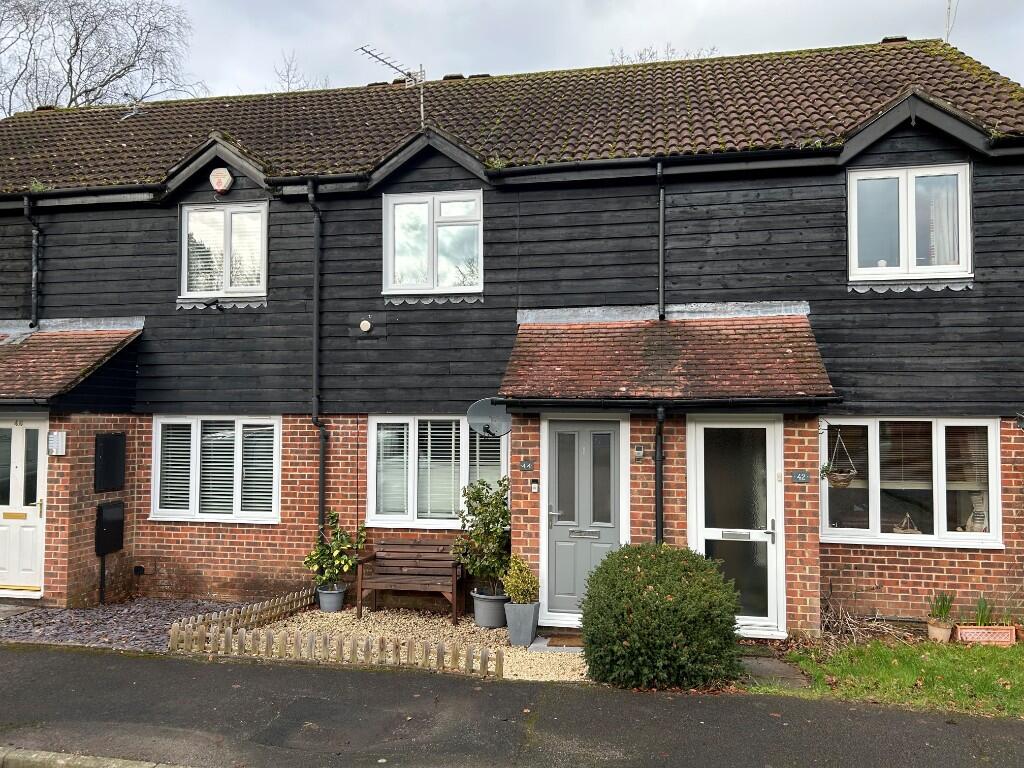 Main image of property: Kensington Fields, SO45