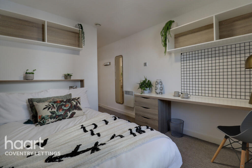 Apartment in Coventry, Read Street Industrial Estate, Lower Stoke - View 3