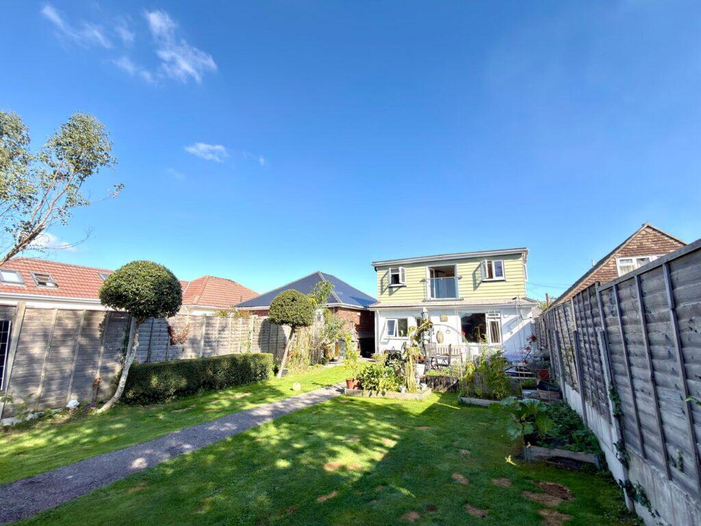 Hawden Road, Bournemouth, BH11 photo 4
