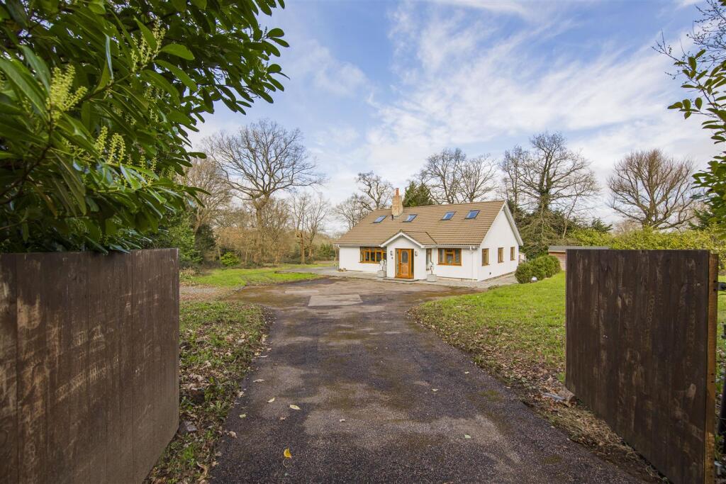 Main image of property: Woodpeckers & The Lodge  East Hill Road  TN15 6YB