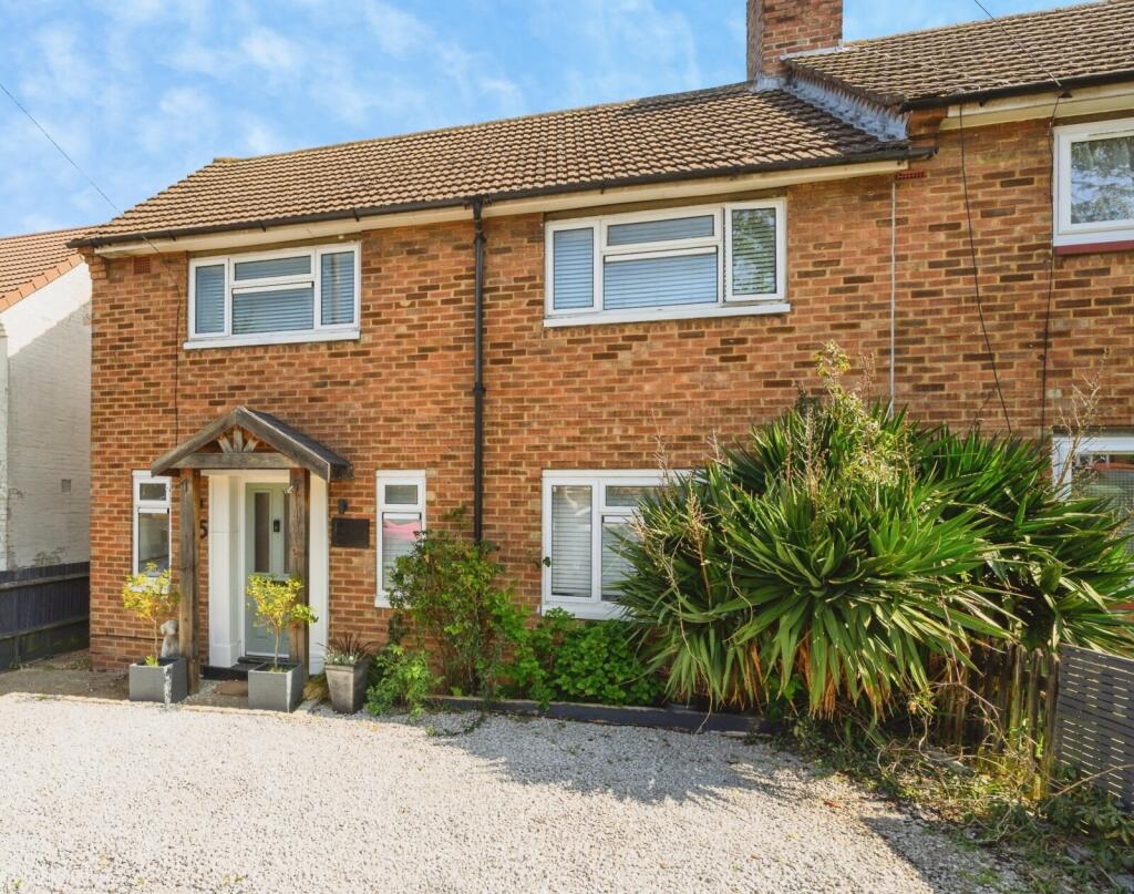 Main image of property: Gaveston Road, Leatherhead, Surrey, KT22