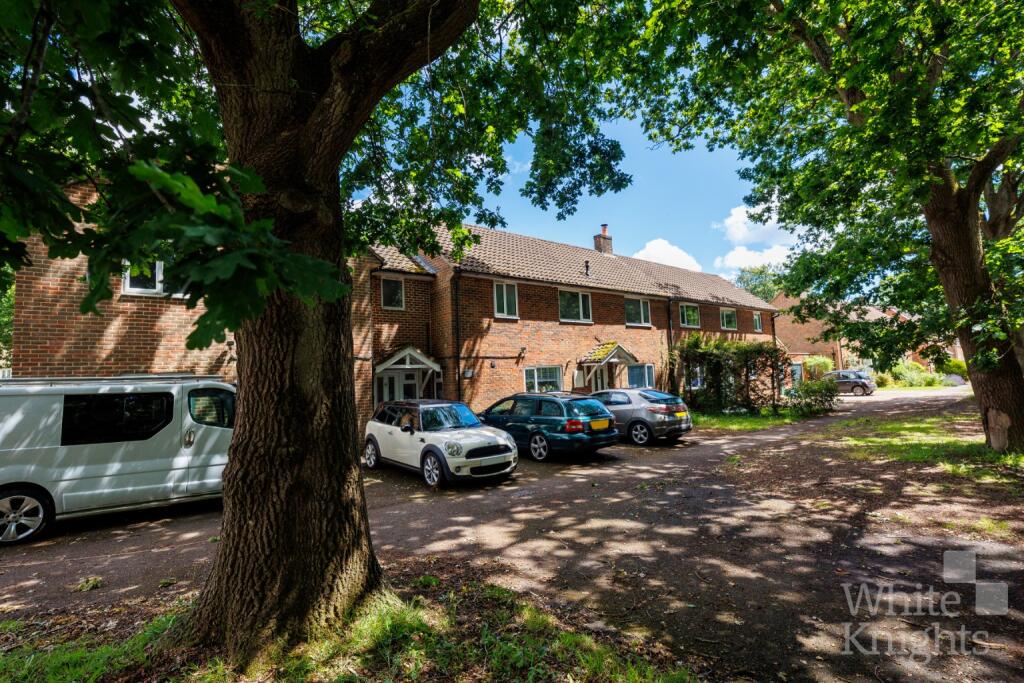Main image of property: Holly Court, Hollybush Lane, Burghfield Common, Reading, Berkshire, RG7 3JR