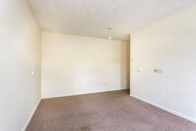 Celia Close, Waterlooville, Hampshire photo 3
