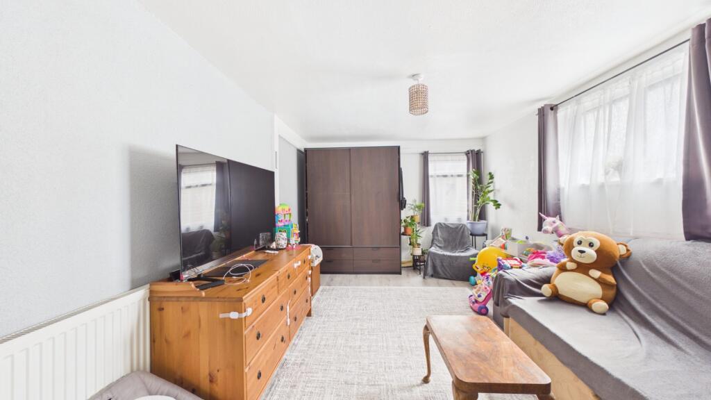 Main image of property: London, Greater London, E16