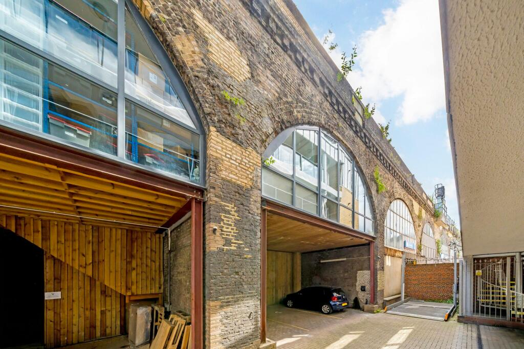 Arch 42 external (Copy).jpg