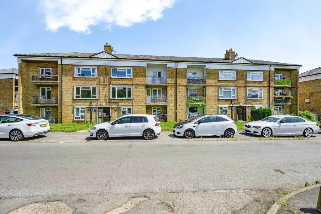 Main image of property: Everest Way, HEMEL HEMPSTEAD