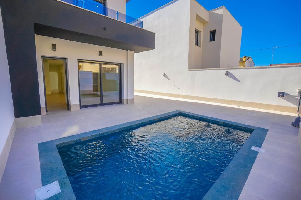 Main image of property: Valencia, Alicante, Formentera Del Segura