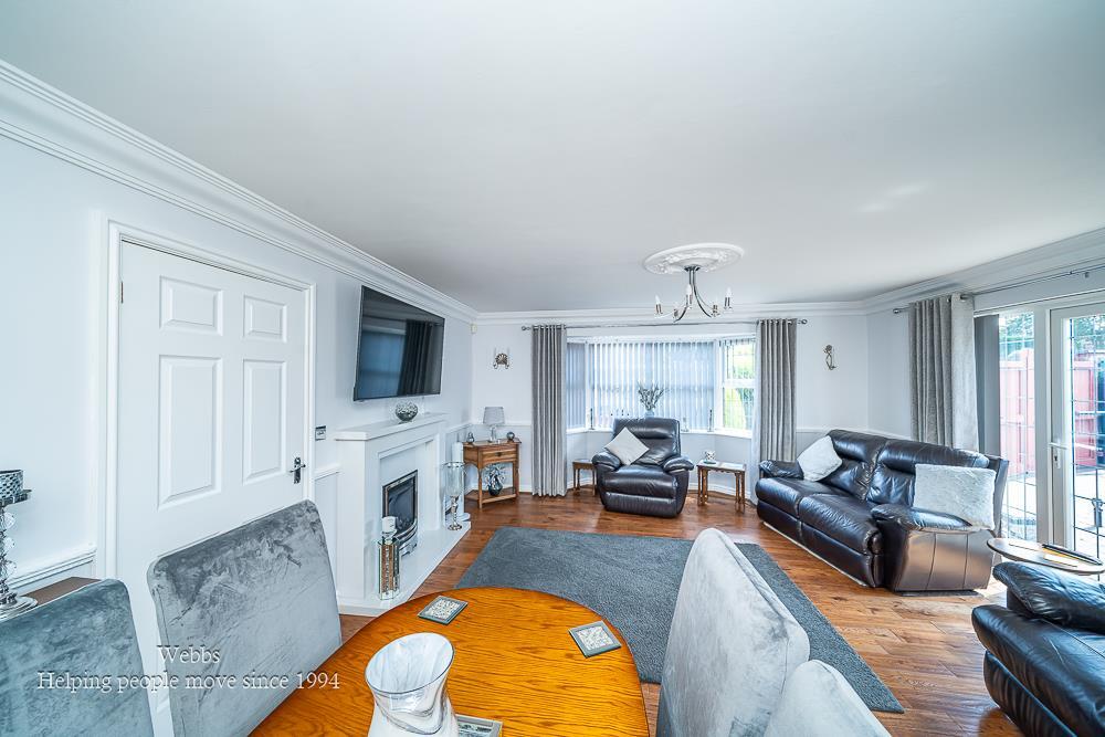 House in Walsall, High Heath - View 4