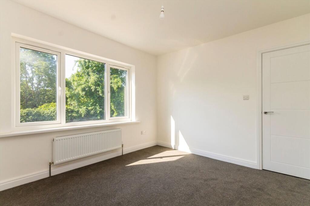 House in London, Perivale - More