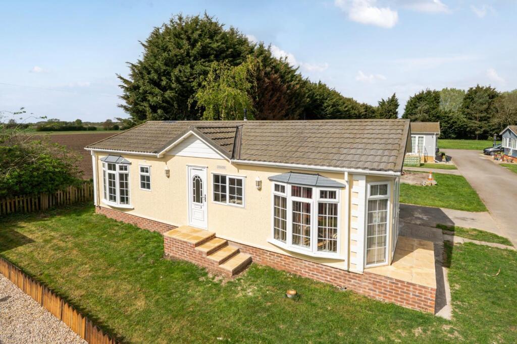 Main image of property: Hawthorn Hill, Dogdyke, Lincoln