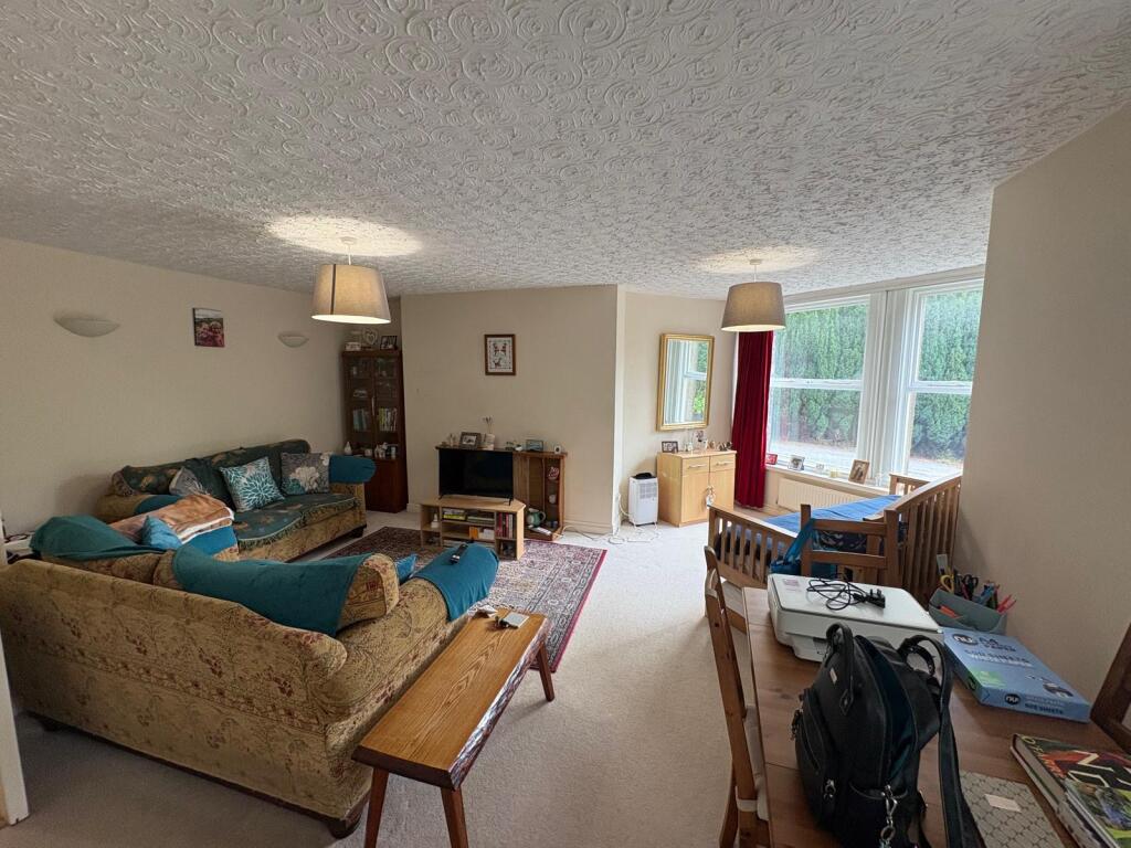 Apartment in High Peak, Buxton - More