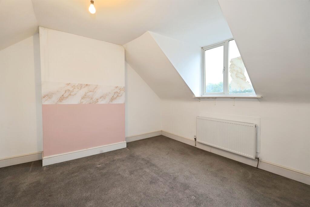 House in Dudley - View 5
