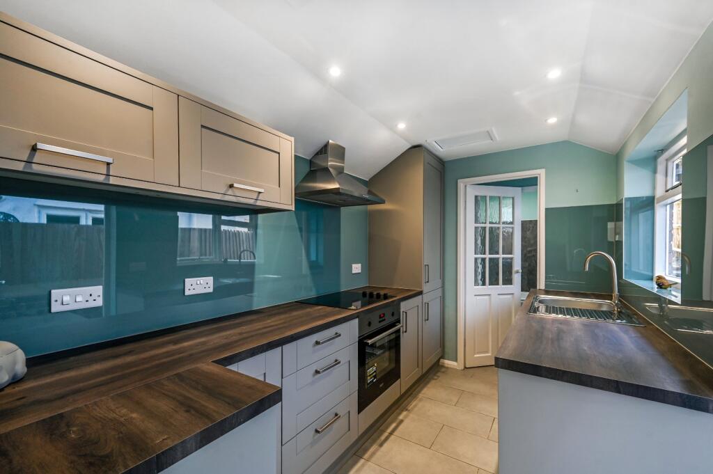 House in Tonbridge - View 2