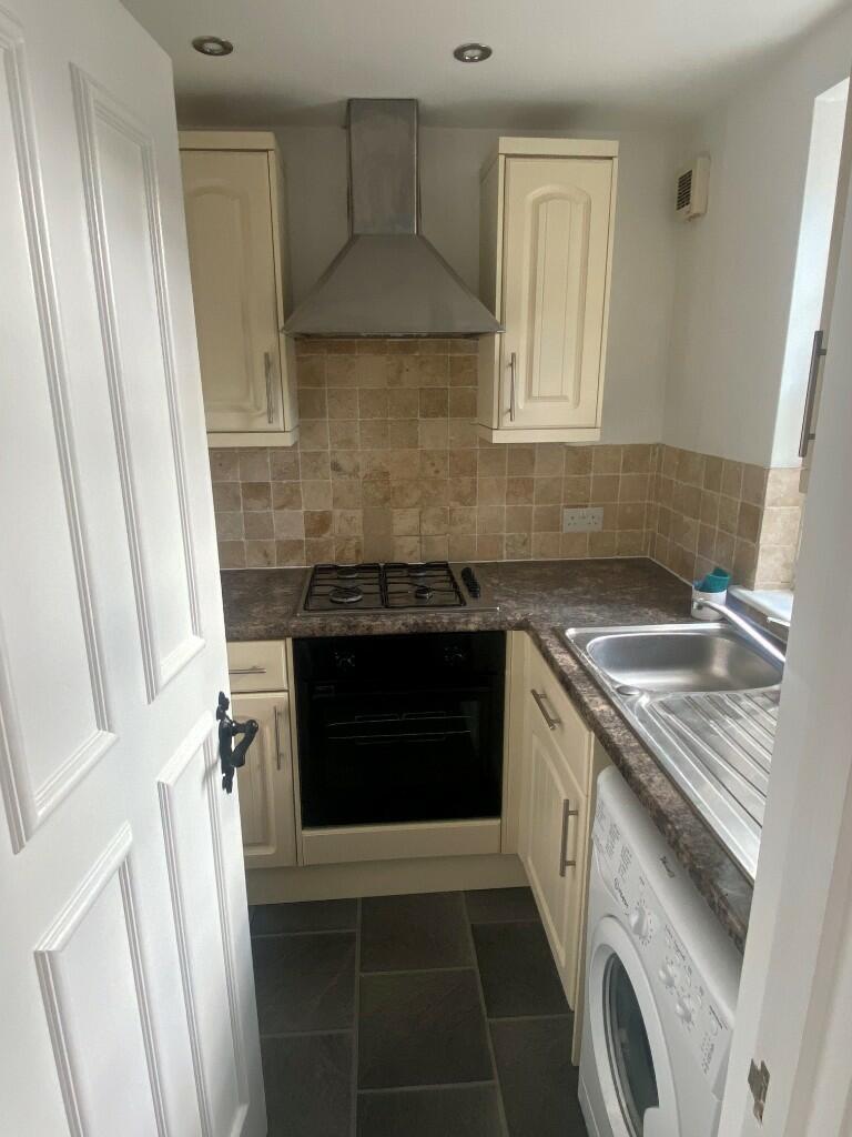 Apartment in Chippenham, Wiltshire - More