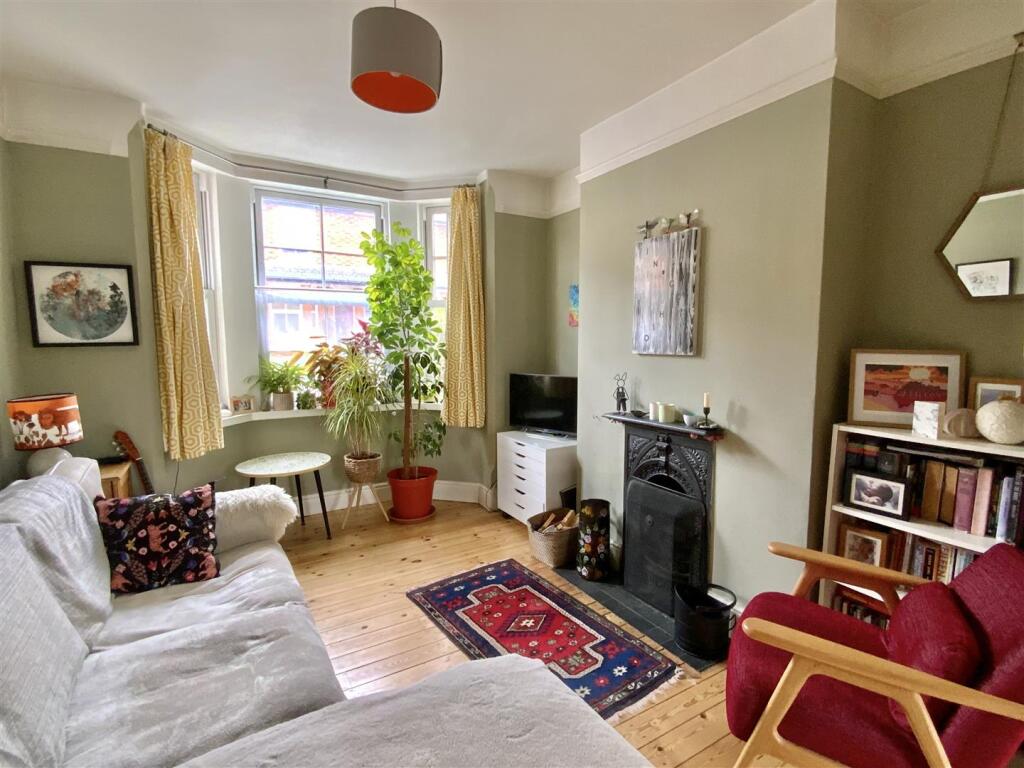 House in Stony Stratford, City of Milton Keynes - View 2
