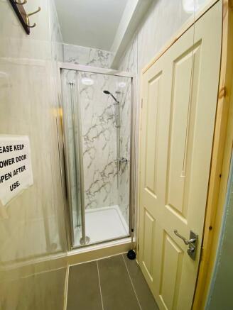 Upstairs HMO New Shower