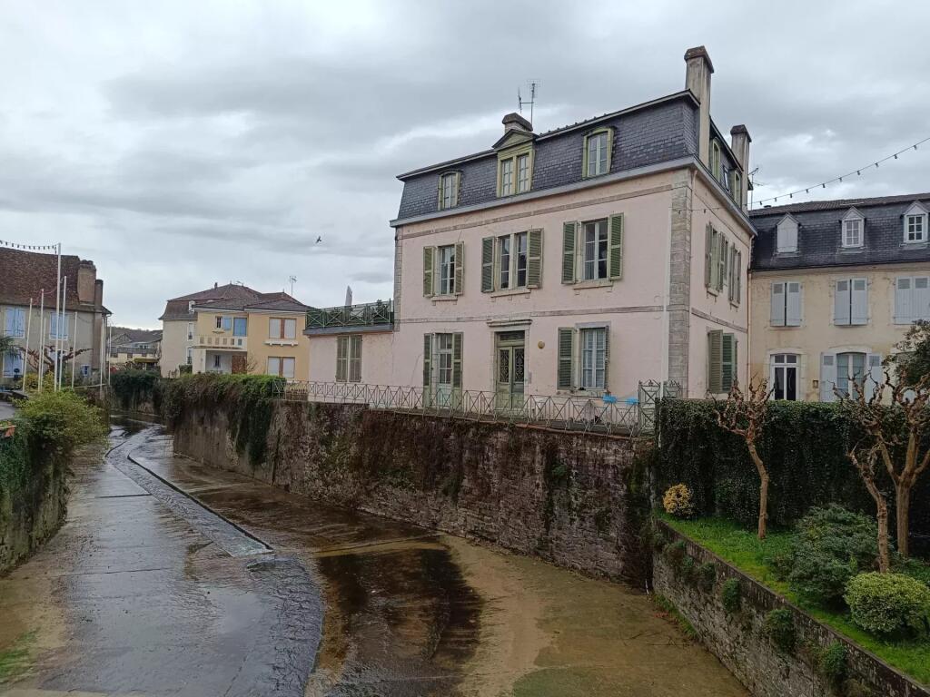 Main image of property: Salies-de-Bearn, Aquitaine, 64270, France