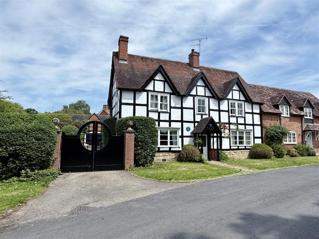 5-bed house on Bridge End, Warwick, £1,100,000