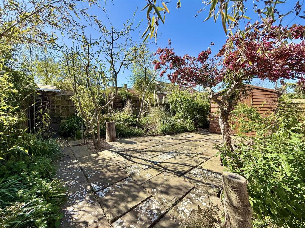 Spring Close, Little Baddow, Chelmsford photo 4