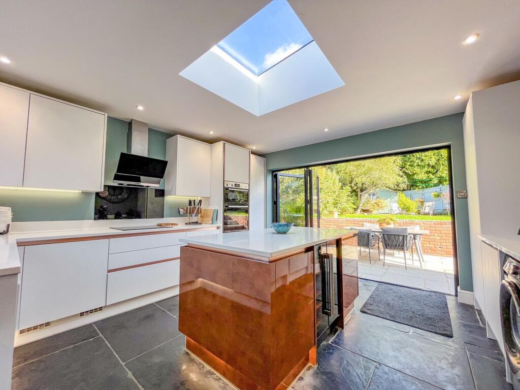 House in Tonbridge - More
