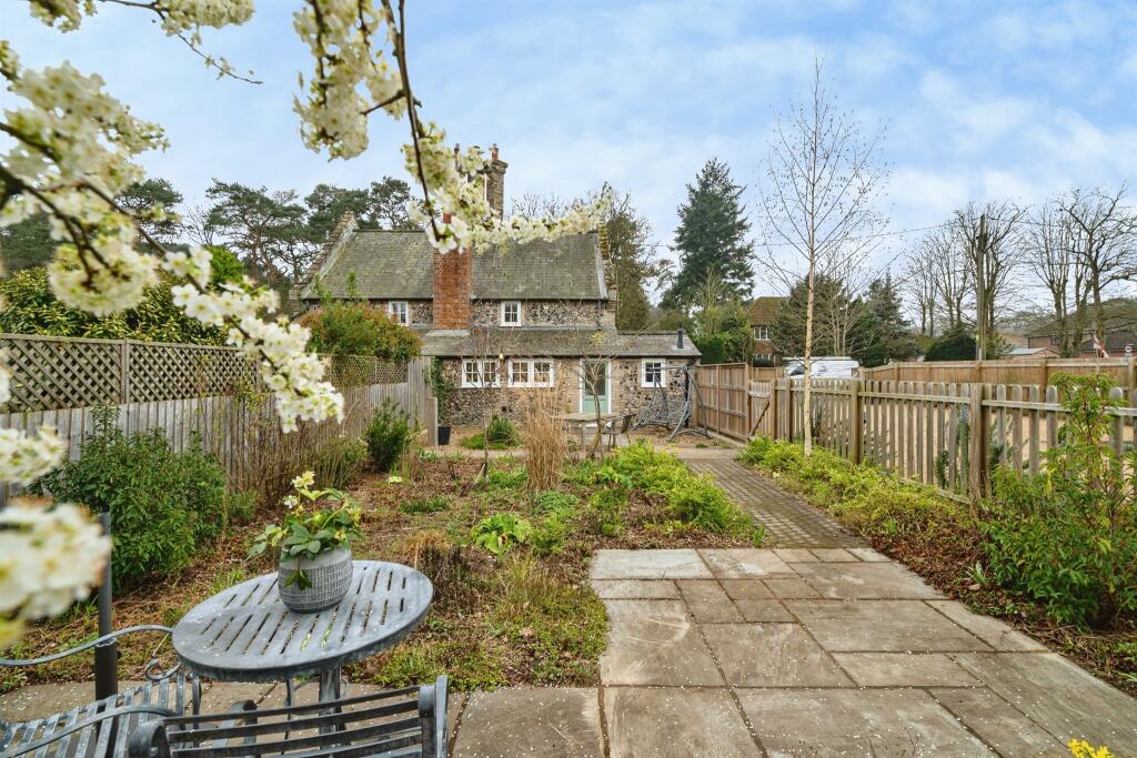 Brandon Road, Thetford photo 2