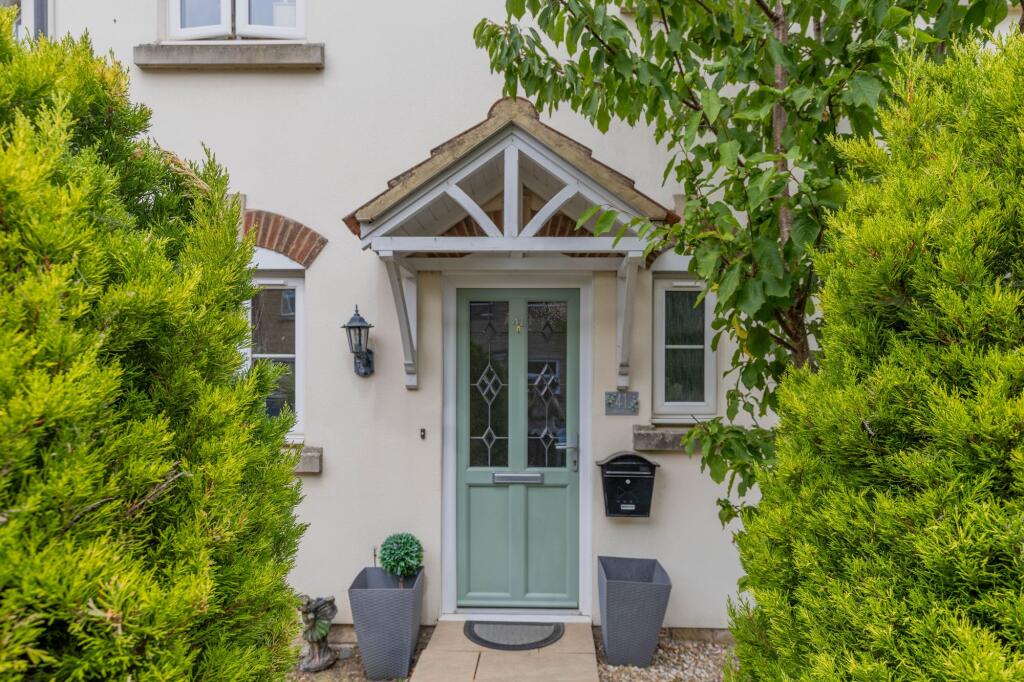 Main image of property: Avenue De Gien, Malmesbury, SN16