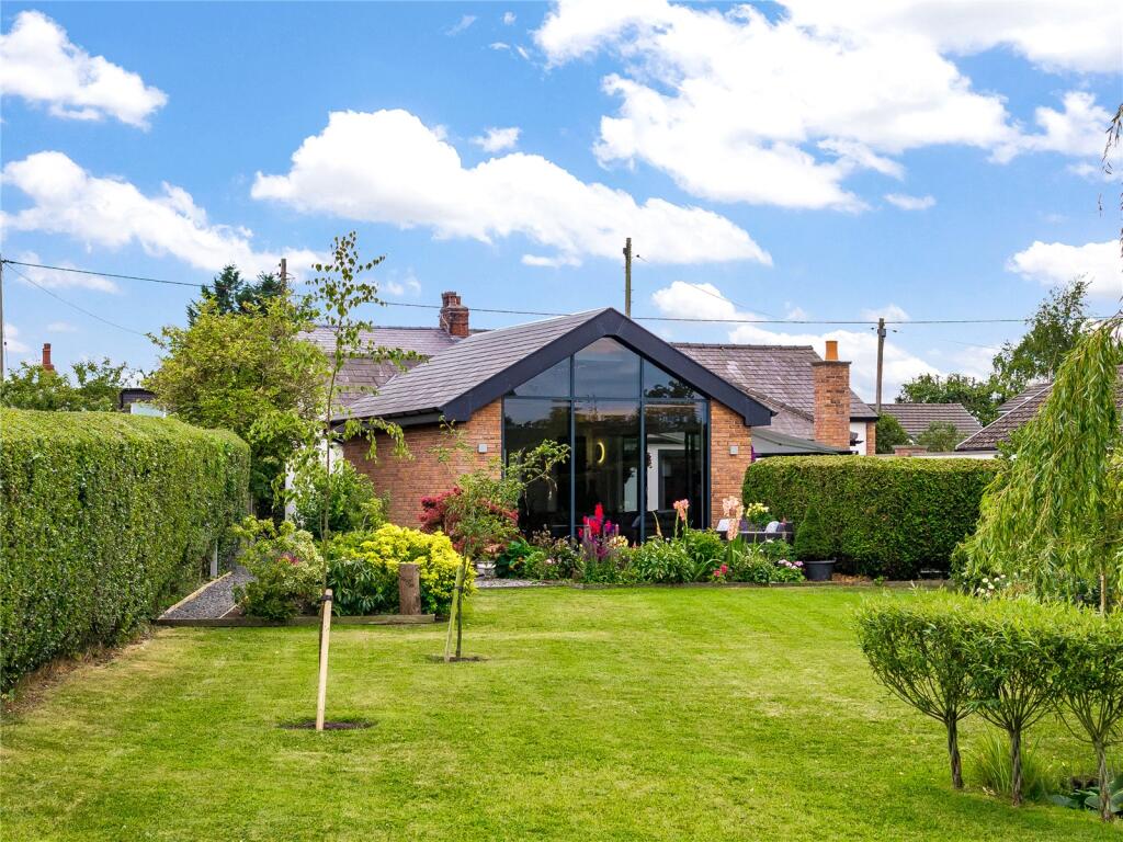 Chain House Lane, Whitestake, Preston, Lancashire photo 2