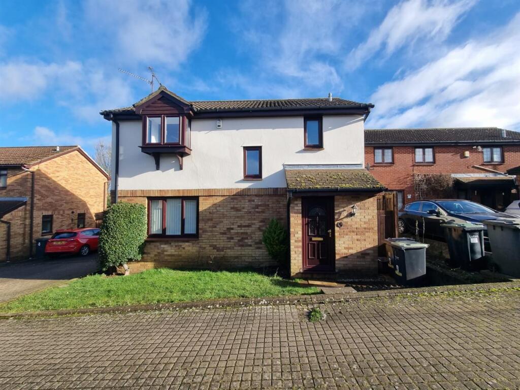 Main image of property: Bellerby Rise, Luton, LU4