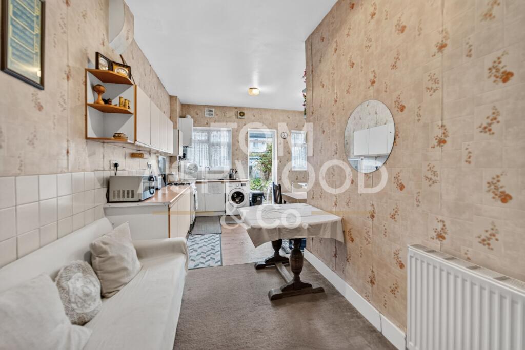 House in Ilford - View 3